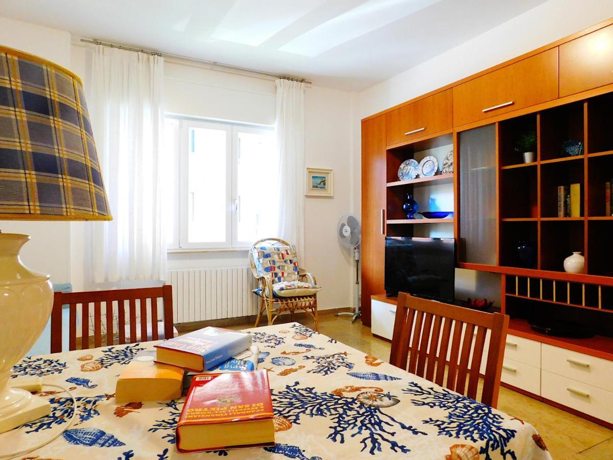 Fantastico Appartamento In Centro, 莱万托 外观 照片